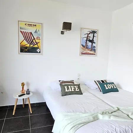 T2 Dolce & B5 Vue Et Piscine Apartmán